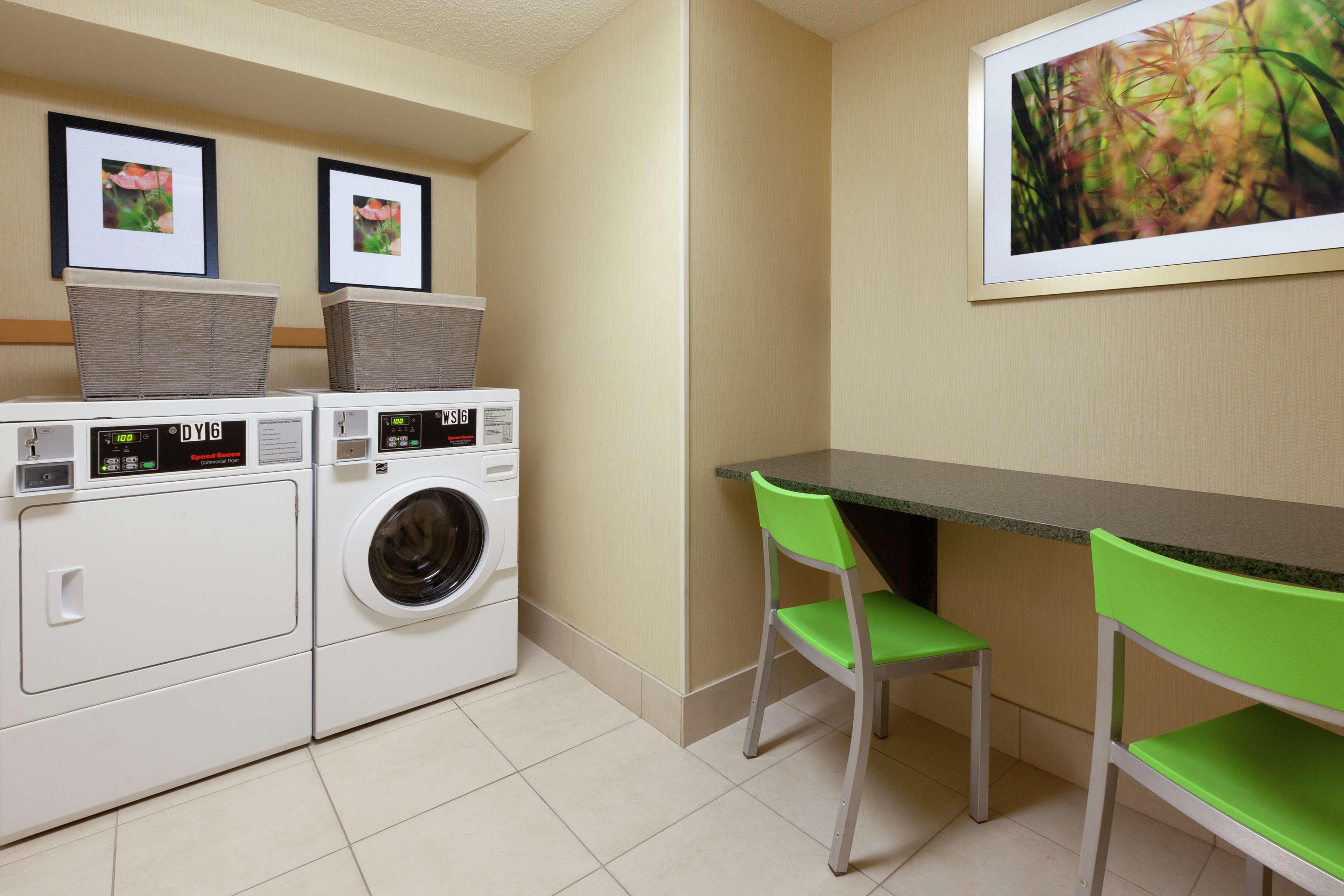 Hilton Garden Place 3*